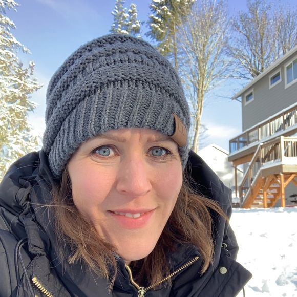 Meet your Posher, Sharon - Picture 1 of 1